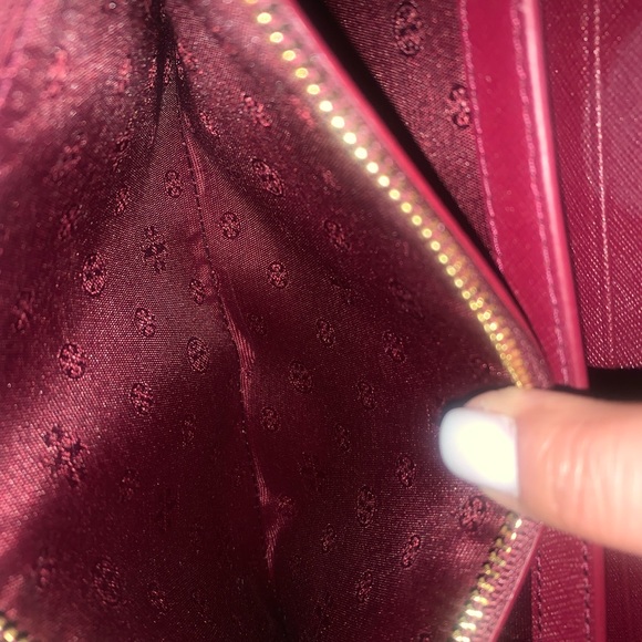 Tory Burch Robinson Chain wallet - Picture 5 of 6